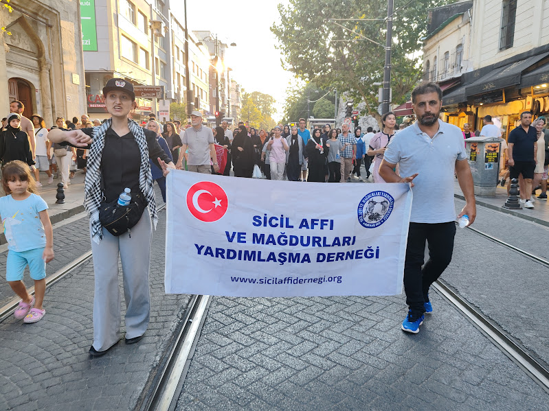 B E N     K U D Ü S Ü M.  B E N    F İ L İ S T İ N İ M
